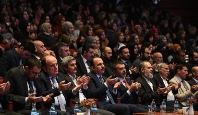 Konya Büyükşehir’in Tahir Büyükkörükçü Belgeseli Gösterimi ve Anma Gecesi Yoğun İlgi Gördü