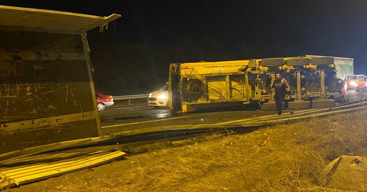 Ankara’da TIR devrildi! Trafik yoğunluğu oluştu