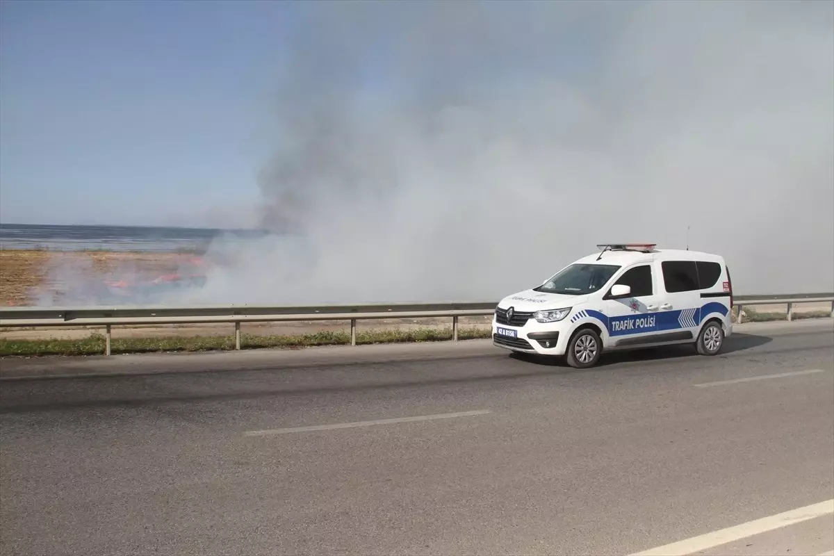 Beyşehir Gölü’nde Yangın, Ulaşımı Etkiledi